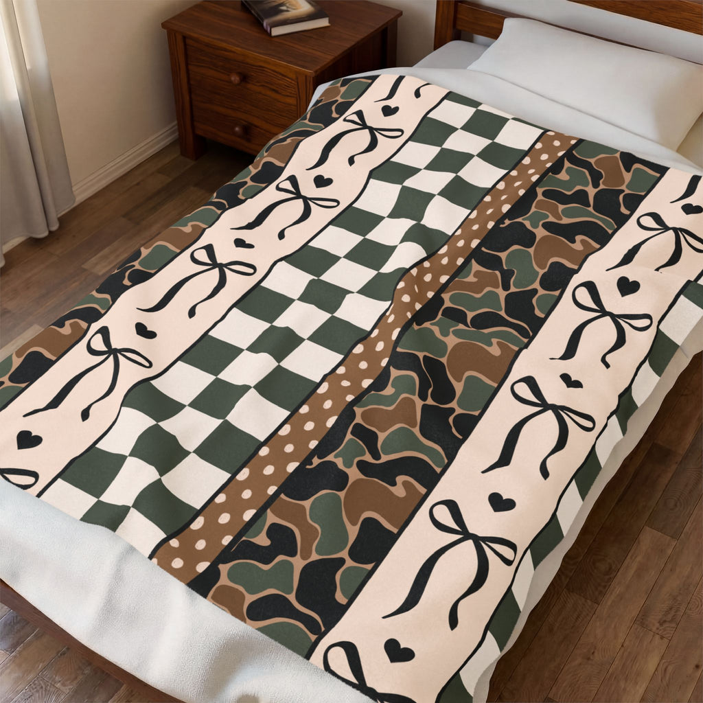 Camouflage & Checker Velveteen Plush Blanket — Cozy Ribbon Stripe Throw